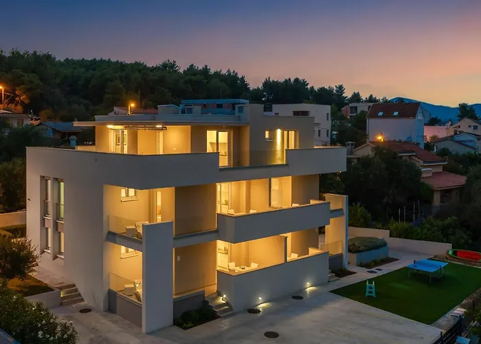 Apartments Alba 1